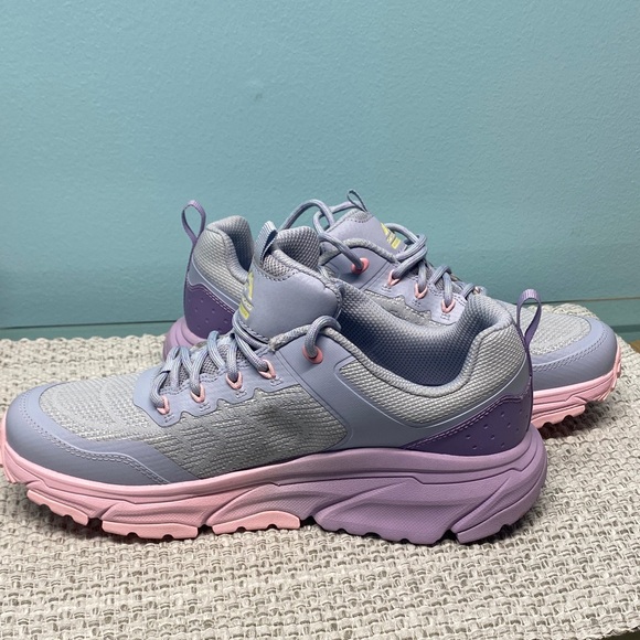 Skechers Gray and Pink Athletic sport, adventure, air, cool memory foam - Picture 3 of 8